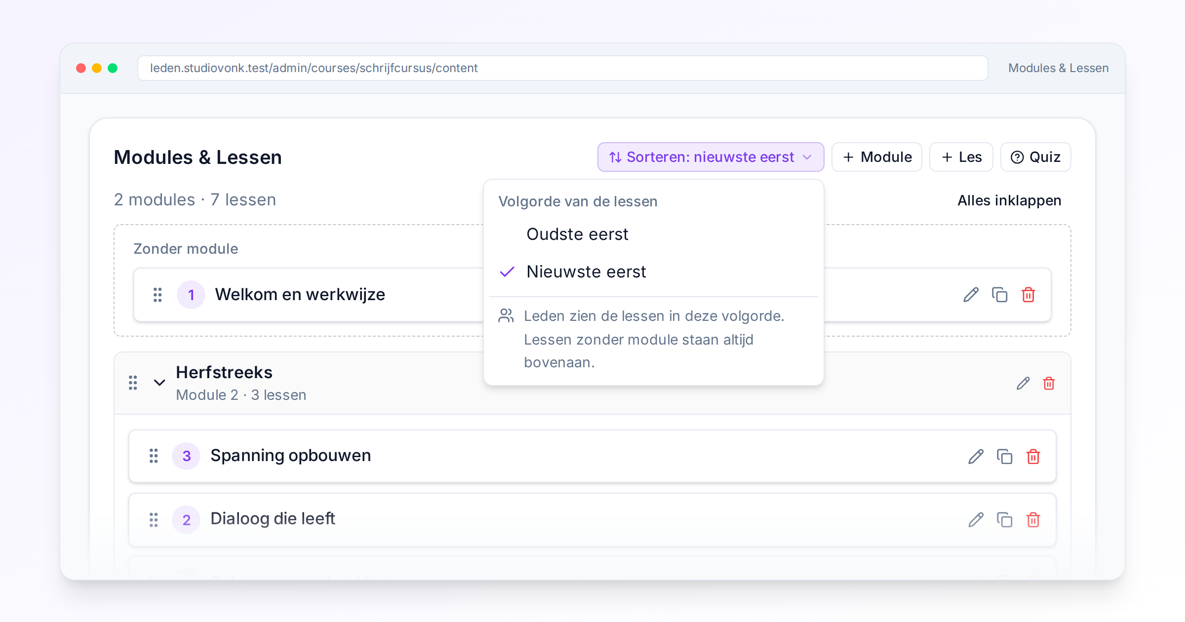 Modules en lessen met het menu Sorteren open en Nieuwste eerst gekozen, de losse lessen bovenaan en daaronder de nieuwste module met de nieuwste les eerst